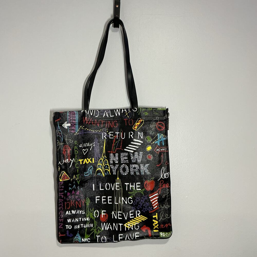 DKNY graffiti-print NYC New York Expandable tote bag